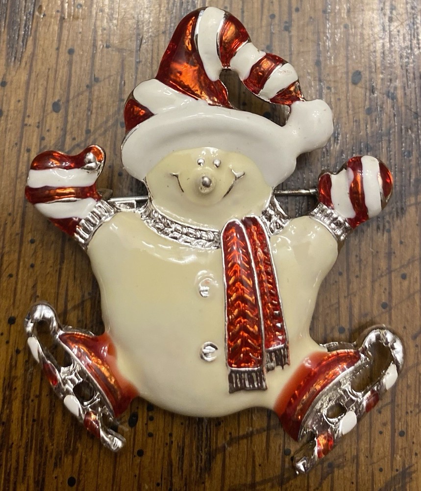 VTG Silver Tone HaPpY Ice Skating Snowman Christmas Holiday Brooch Pin