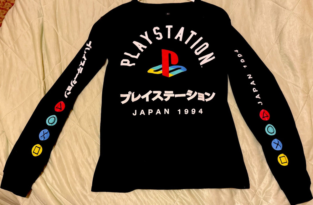 PlayStation Japan 1994 Graphic Logo Long Sleeve Crew Neck T-Shirt Men’s S