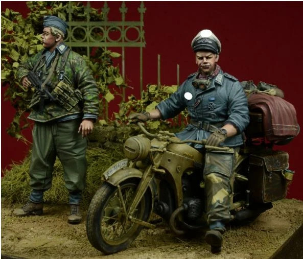 1/35 resin figures model WW II soldiers unassembled unpainted