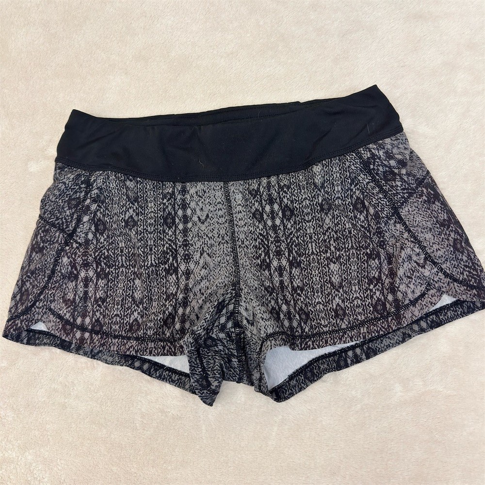 Athleta Running Shorts Womens Size S Black Gray Abstract Print Lined Zip