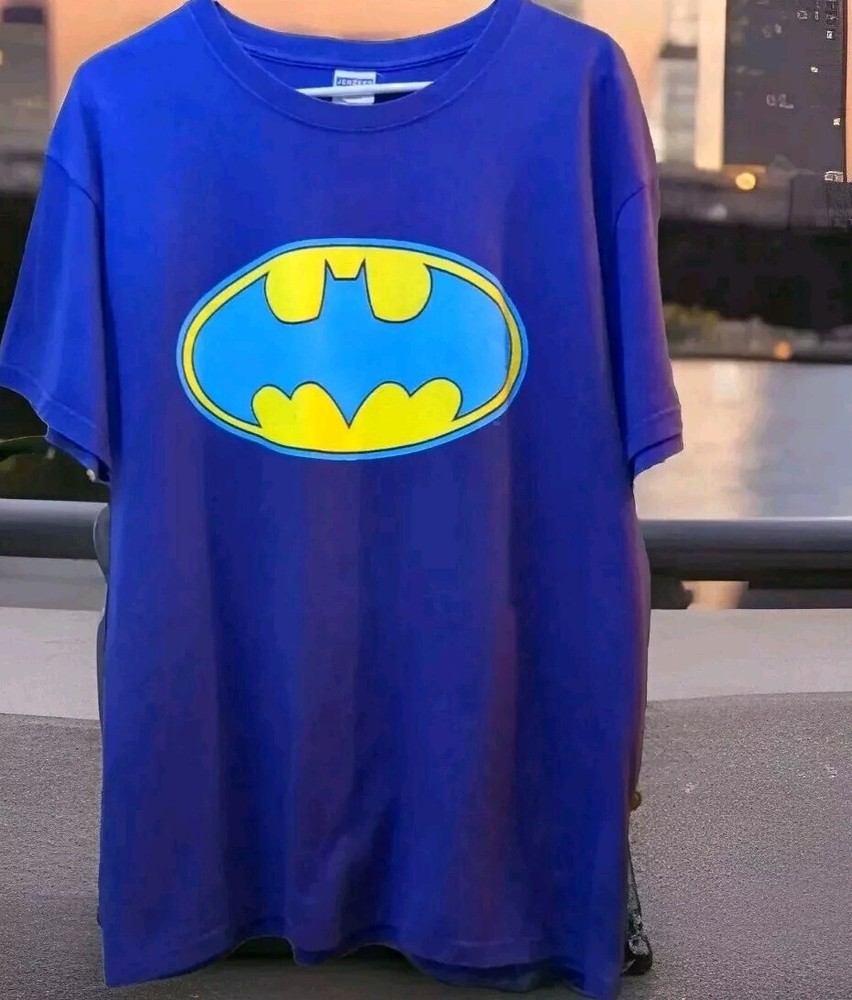 Vintage DC Comics T-Shirt - 90's Y2K Batman Logo Men's Large Purple/Blue
