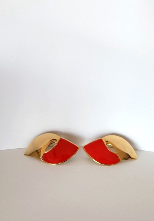 Vintage Red Enamel Gold Tone Chunky Clip-On Earrings
