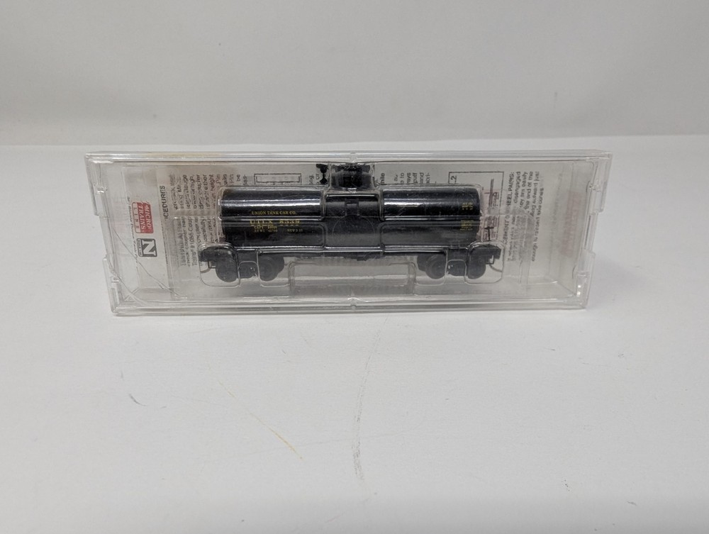 Micro-Trains Line, 65060 UTLX Union Tank Car Co. Single Dome Tank Car 8533