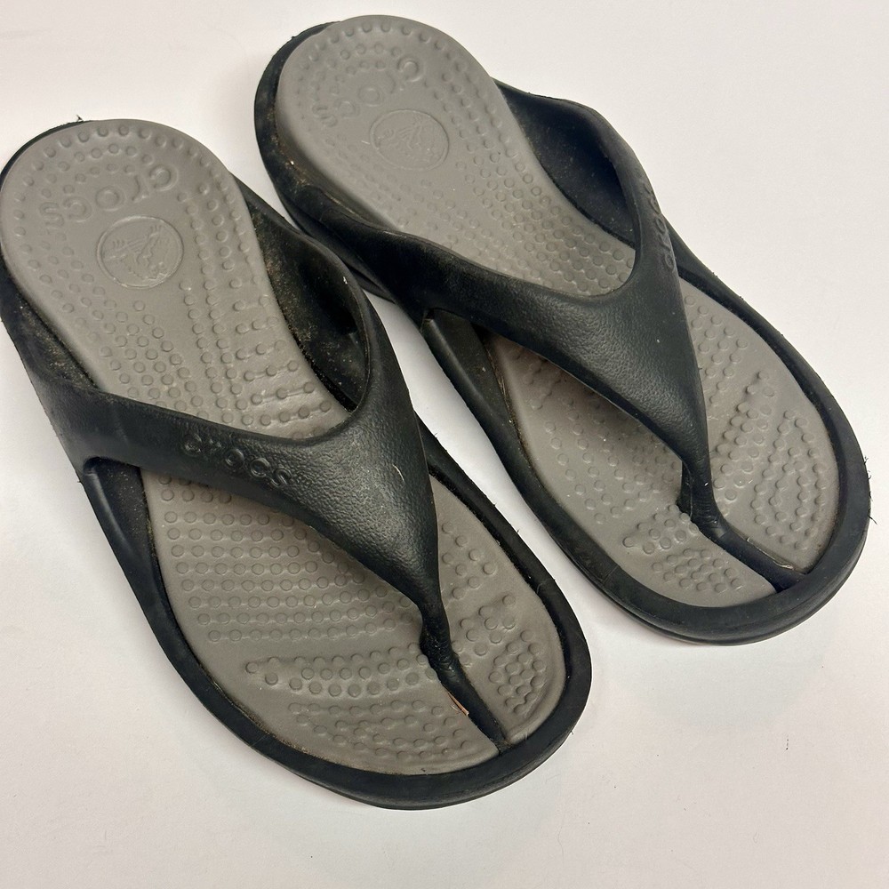 Crocs Sandal Women’s 7 Classic II Flip Flop Black Rubber Slide
