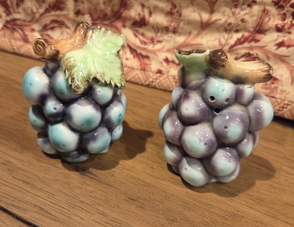 Vintage Set Of Salt And Pepper Shakers Grapes Ceramic Porcelain