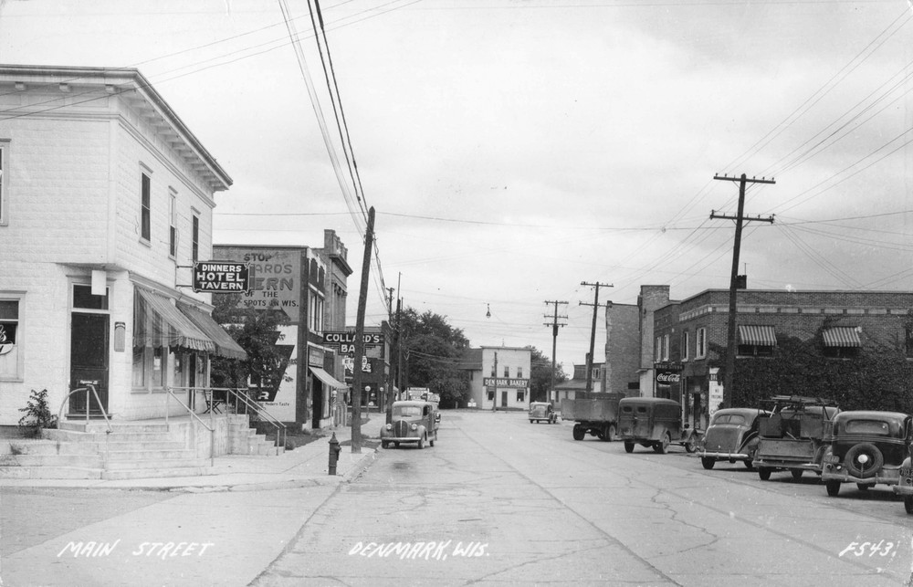 RPPC New Denmark WI 1930s Downtown View COLLARDS BAR HOTEL TAVERN COCA COLA SIGN