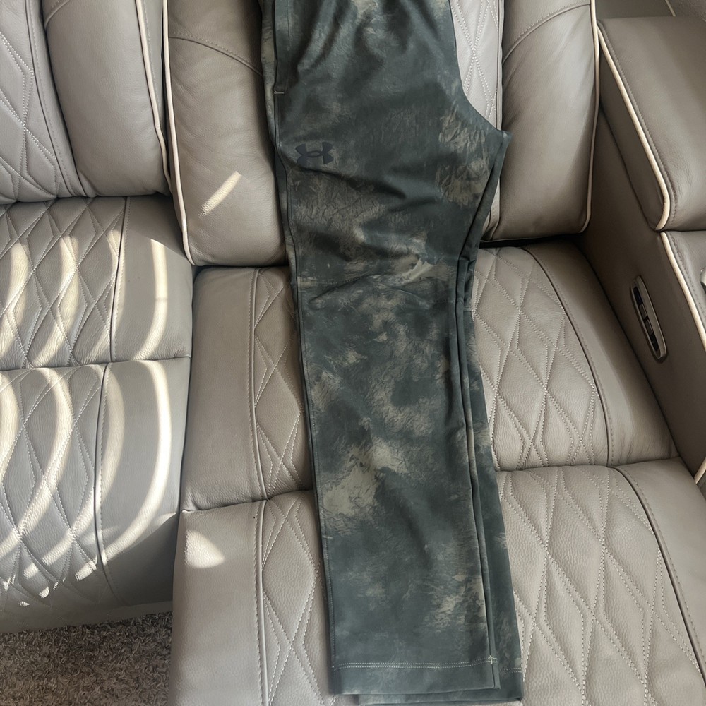 Under Armour Men's L Green Camo Sweat Athletic Pants Elite Tapered Jogger