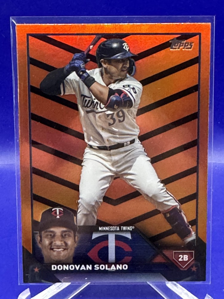 2023 Topps Update Donovan Solano #US106 Orange Black Foil Twins Baseball Card