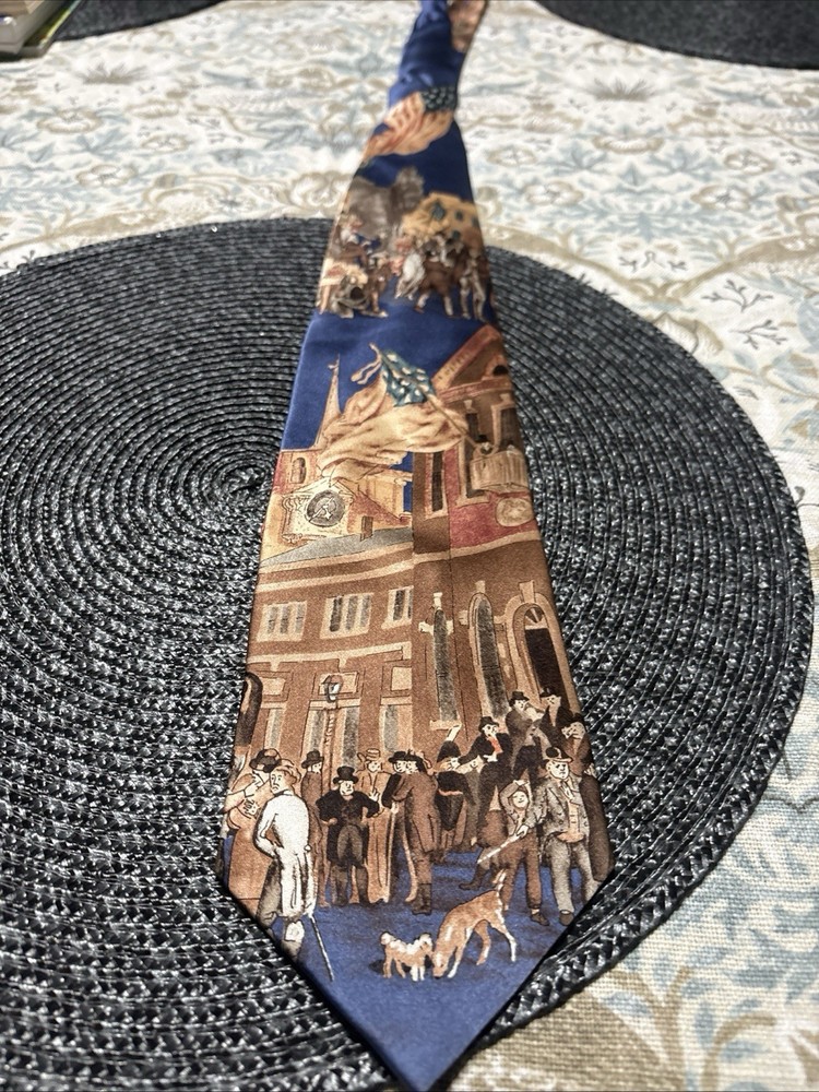 Vintage Men's Neck Tie Museum Artifacts 100% Silk Hand Made America 250