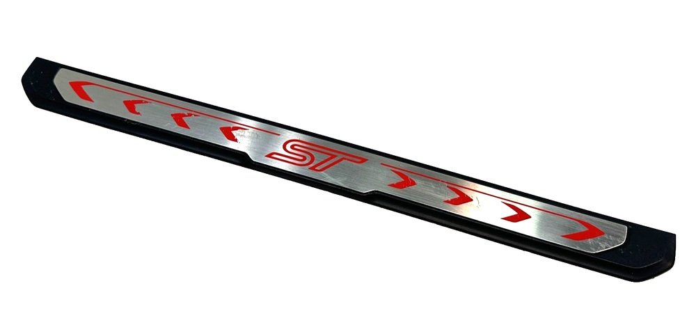 Focus Ford ST Front Driver Side Door Sill Scuff Plate Insert Strip OEM 2013-2018