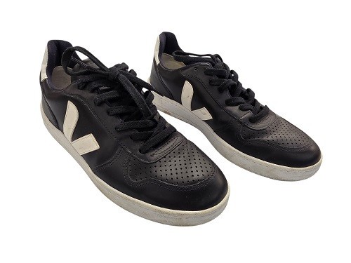 VEJA V-10 Black & White Leather Sneakers Size 9 Pre-Owned