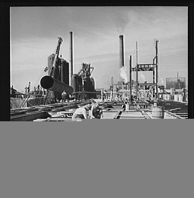 Photo:Geneva Utah Columbia Steel Co 1900s Pipe Setting Construction