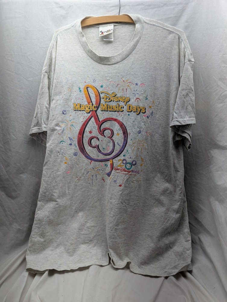 vintage y2k WALT DISNEY WORLD MAGIC MUSIC DAYS GLOW IN THE DARK TShirt XL mickey