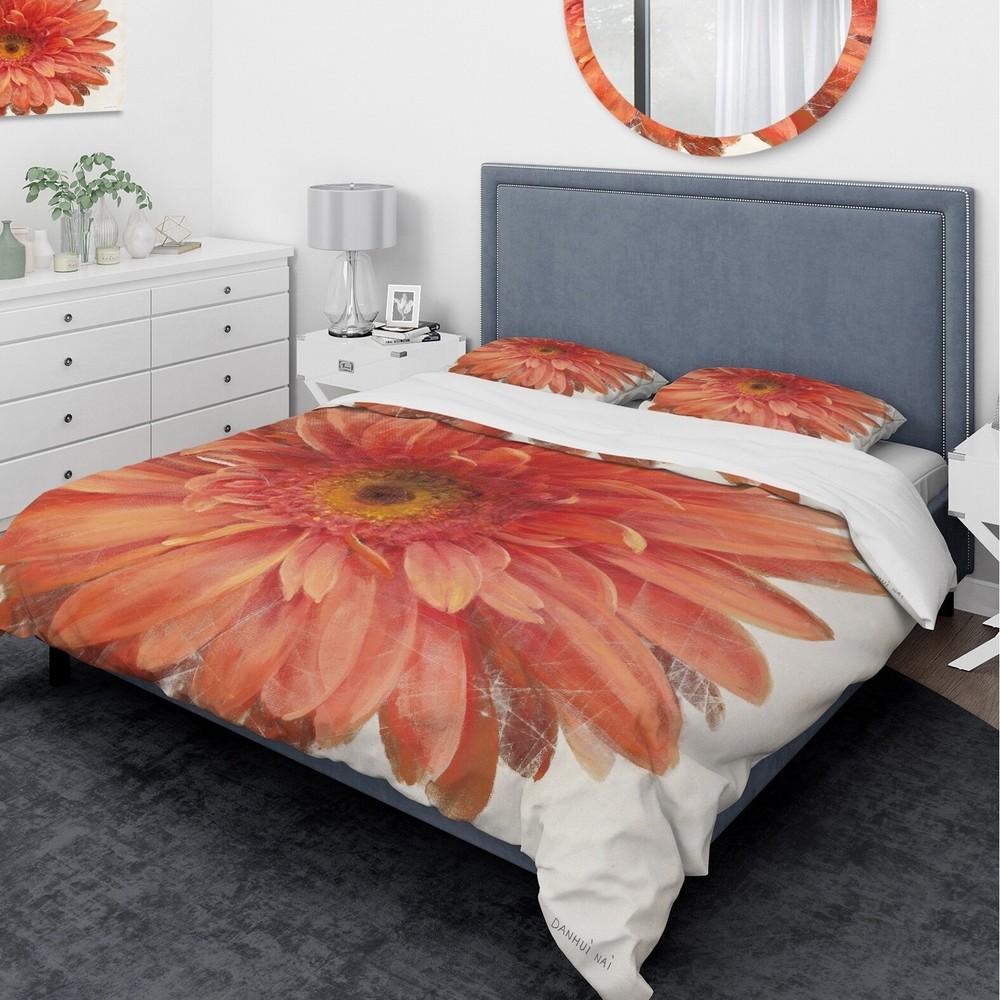 Designart 'Vivid Red Daisy' Traditional Bedding Set - Duvet