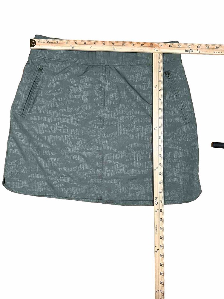 Orvis Skort Womens Sz L Green Camo Athletic Stretch Skirt Shorts Zip Pocket Hike