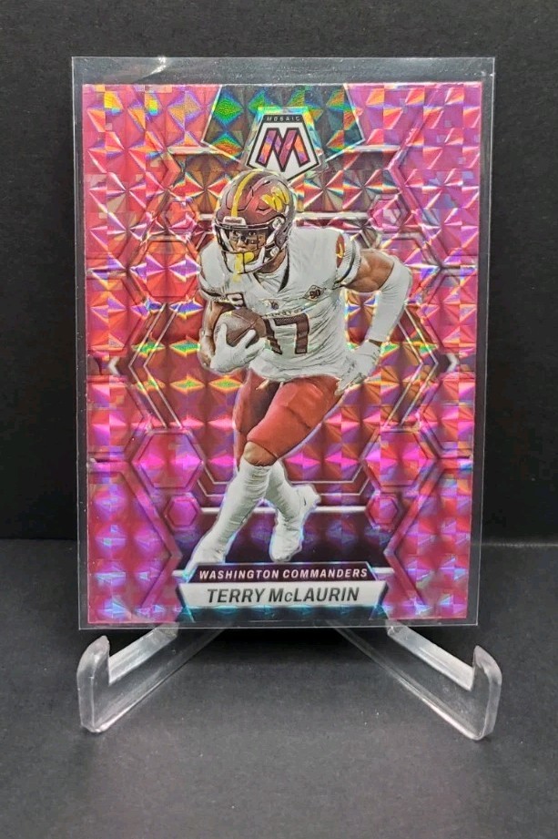 2023 Panini Mosaic - Terry McLaurin #246 Camo Pink Mosaic Prizm