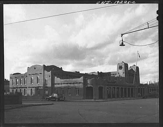 Photo:Santa Fe New Mexico 1920s Mission Revival Building Street View