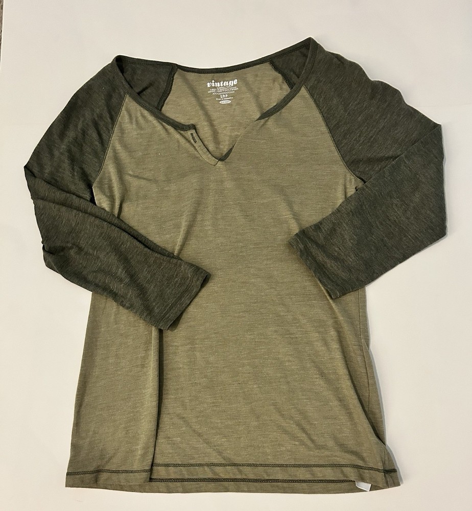 Old Navy Women’s Size S,  3/4 length sleeve Shirt