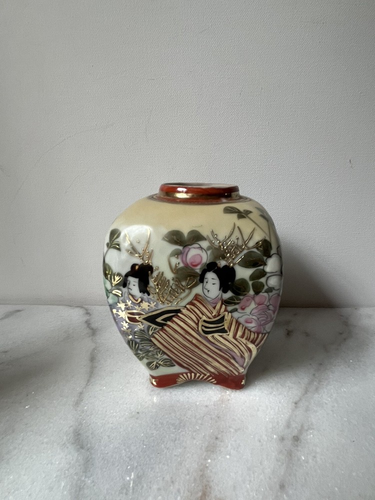 HAND PAINTED Asian VASE 4.7” Vintage Antique