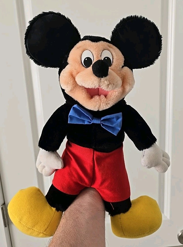 Vintage Walt Disney Plush Mickey Mouse #14019 Open Mouth Hand Puppet Applause