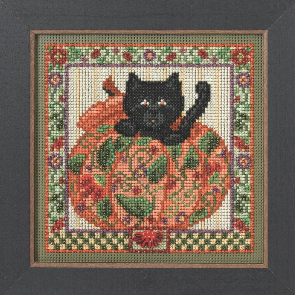 Mill Hill Buttons Beads Cross Stitch Kit Peek a Boo Pumpkin MH14-4202