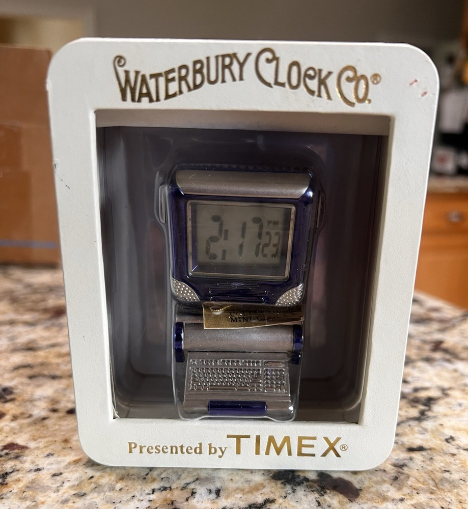 Vintage computer look, Waterbury by TIMEX Digital Mini-Clock blue Metal collect