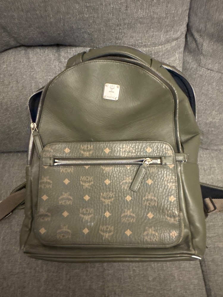 Authentic MCM Unsex BACKPACK MEDIUM Sea Turtle Color $1390 W Dust Bag Brand New