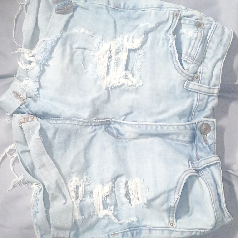 rue21 Women's Distressed Cut Off Denim Shorts Light Blue Size 8 Cotton