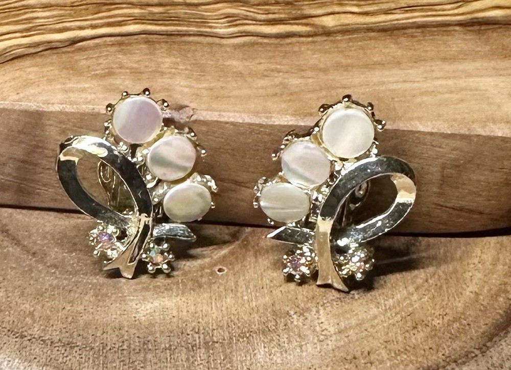Vintage Mother of Pearl AB Crystal Gold Tone Clip On Earrings
