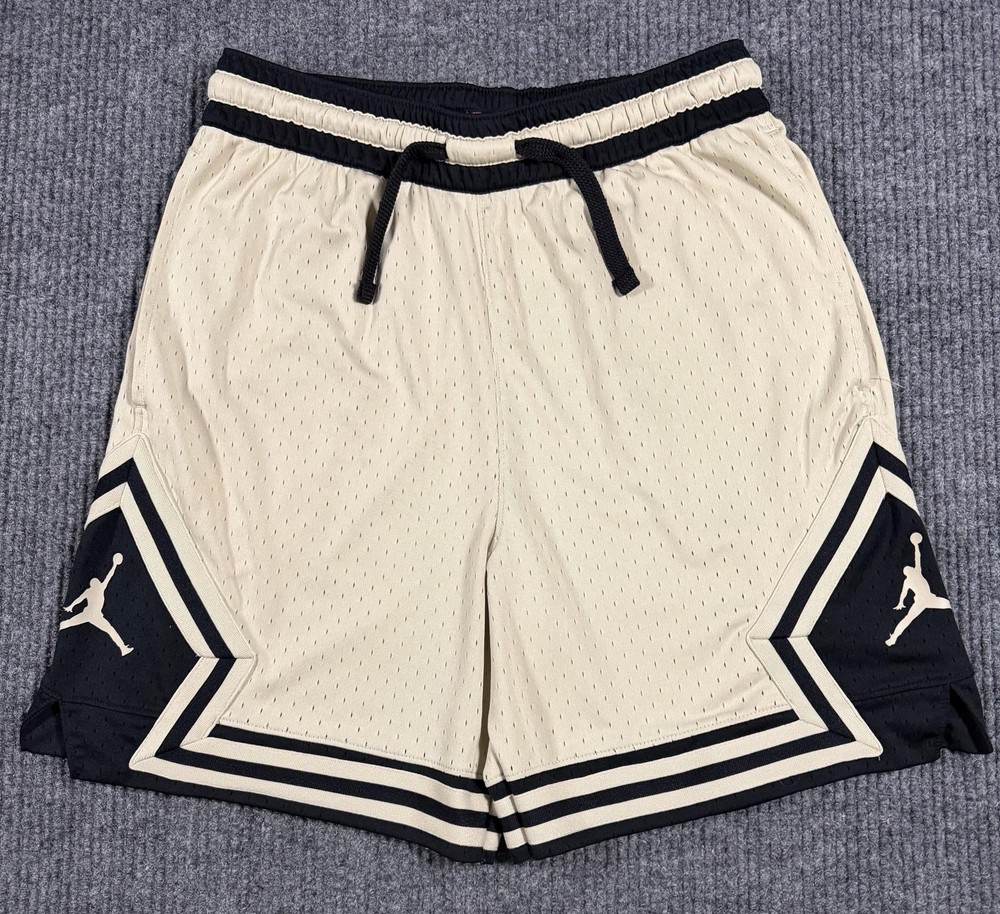 Jordan Shorts Mens Medium Diamond Dri-FIT Mesh 6