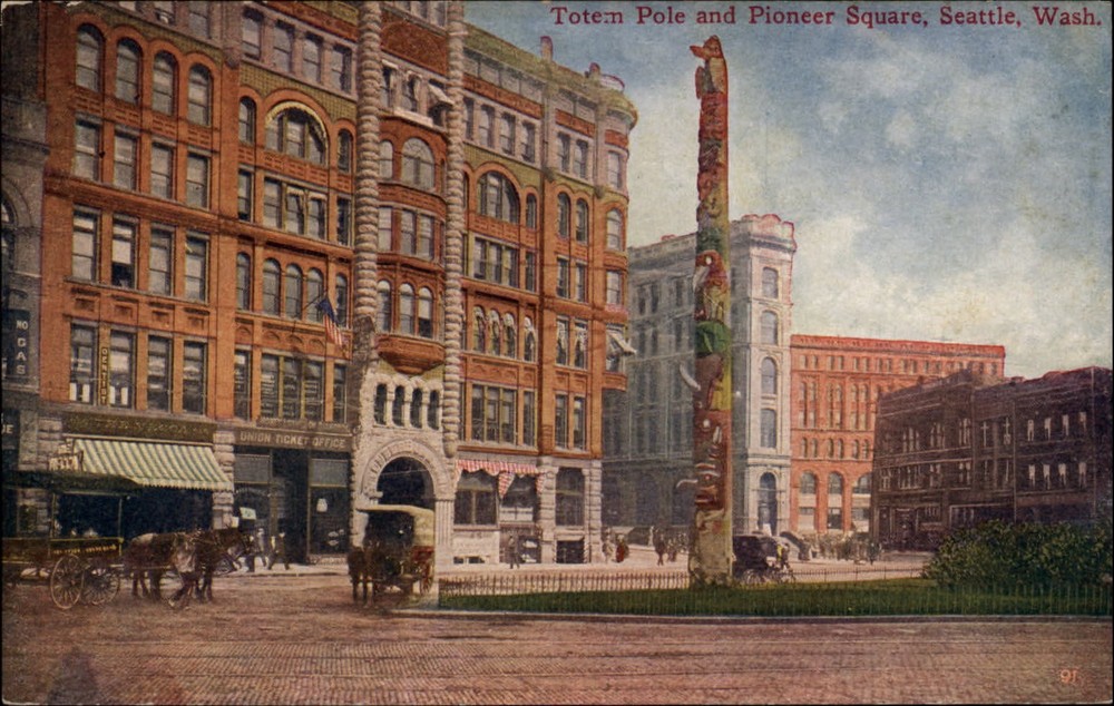 Seattle Washington Totem Pole Pioneer Square horses buggies vintage postcard