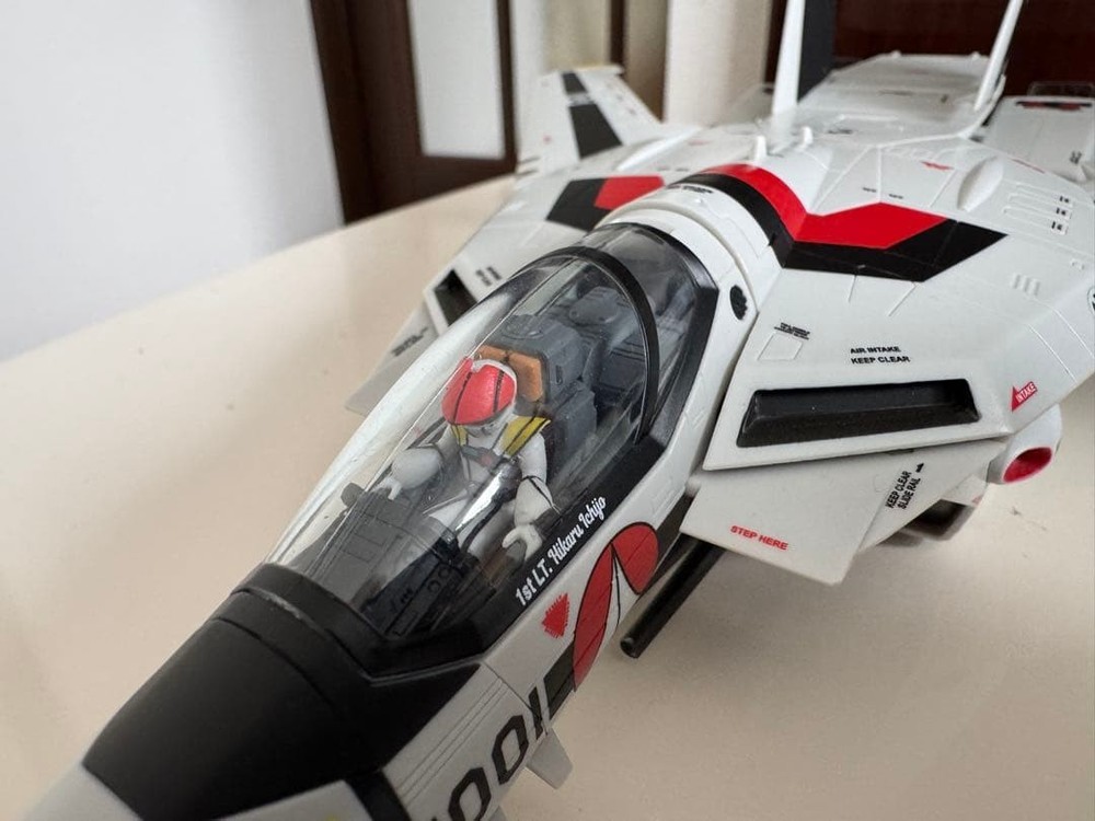 Warehouse storage Bandai VF-1S VALKYRIE movie edition #c10189