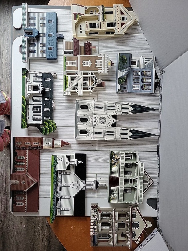 Sheila's Houses Vintage Wood Painted Lot of 10 Asst Read Description  1990s USA