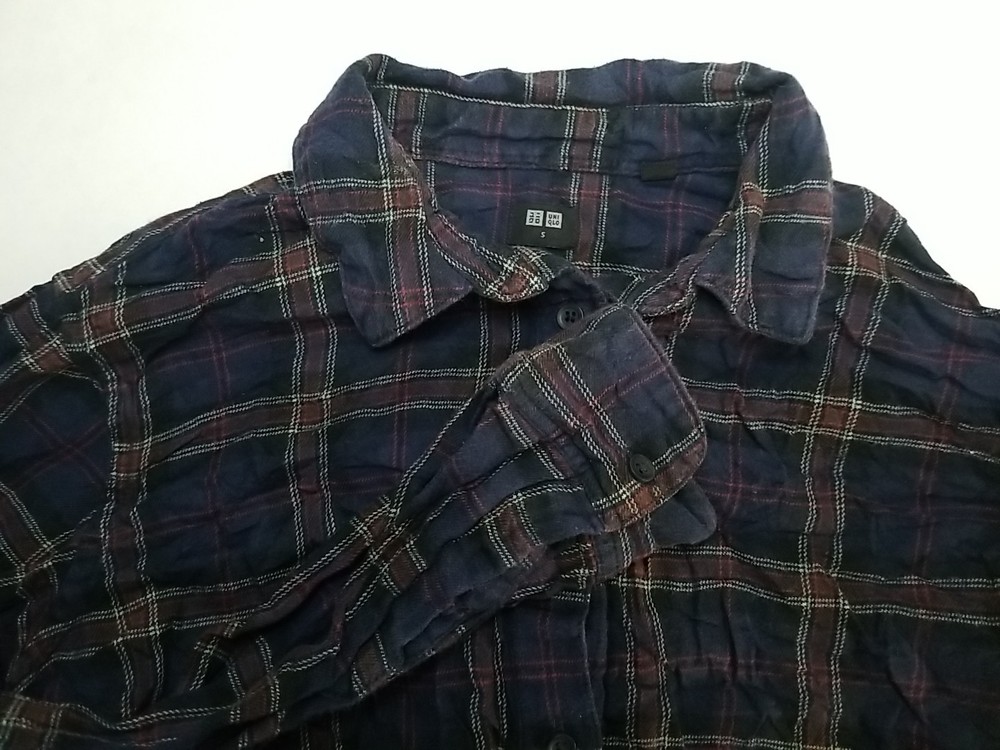Uniqlo Womens Small Long Sleeves Button Up Plaid Flannel Shirt