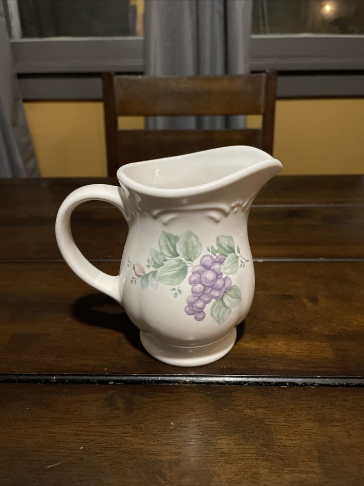 Pfaltzgraff Ceramic Pitcher Creamer Cup Grapevine Design 4.75
