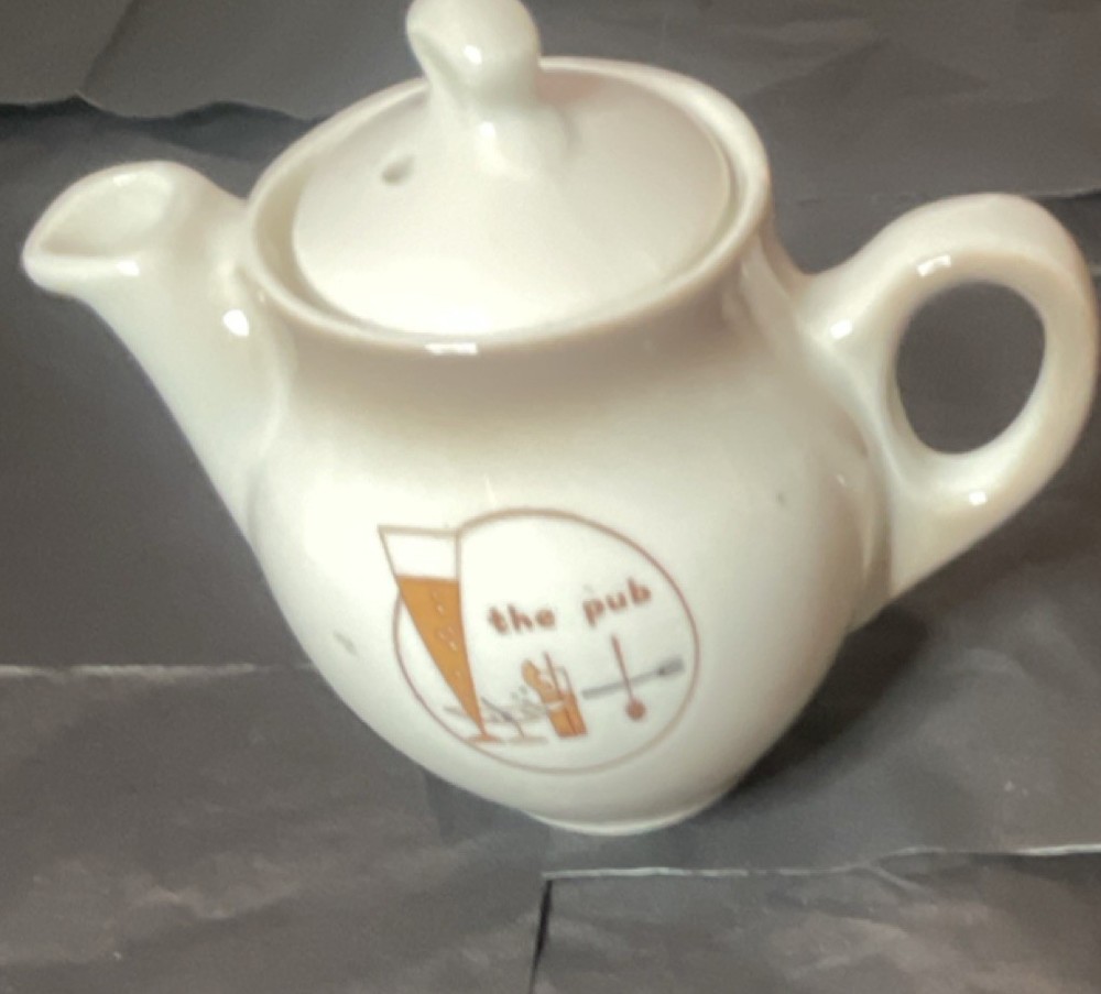 Syracuse China Ceramic Glazed Teapot White Round Lid Handle The Pub USA