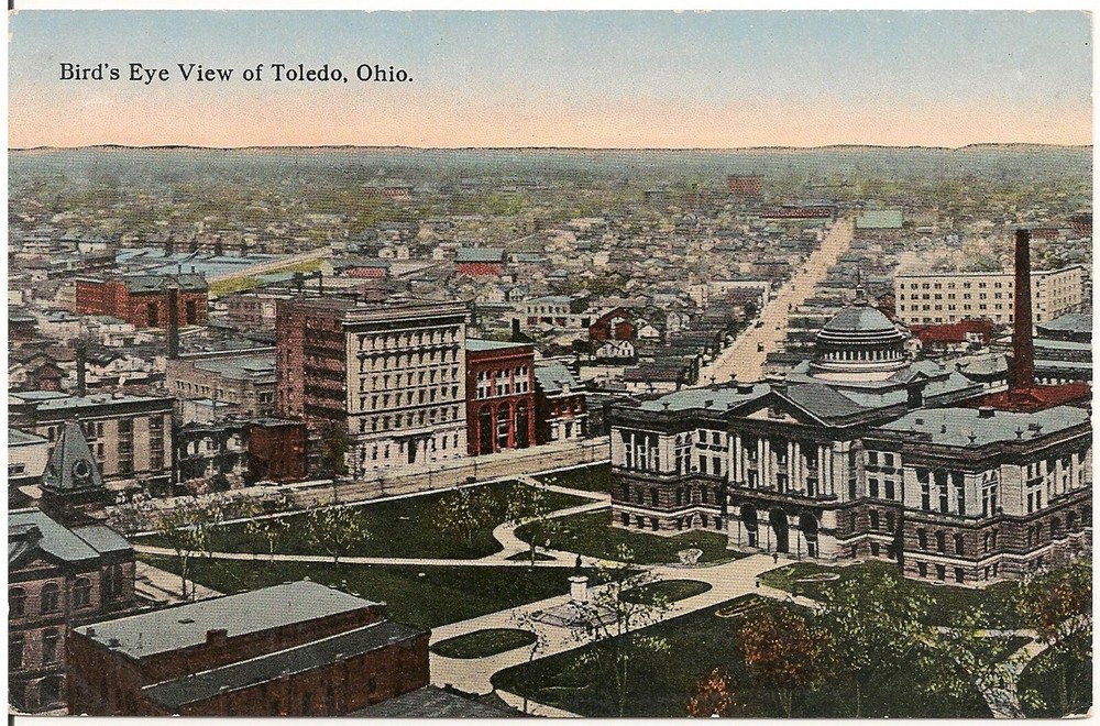 Bird's Eye View of Toledo OH Postcard