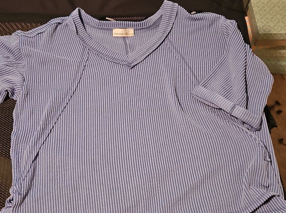 ZENANA Blue Striped Knit V-Neck Short Sleeve Pullover Top S/M Women