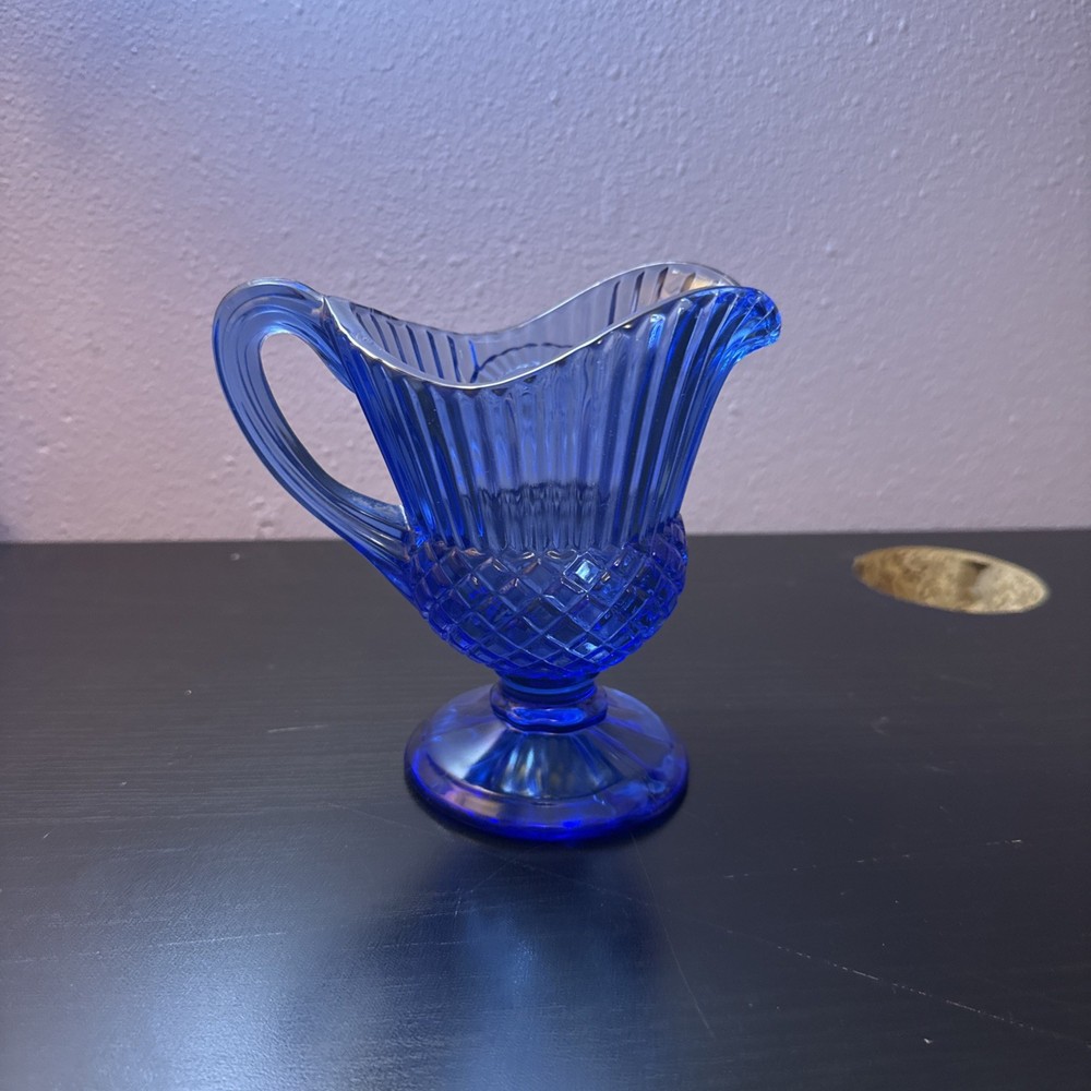 Avon Vintage Fostoria Cobalt Blue Glass Mt Vernon Gravy/ Sauce Pitcher