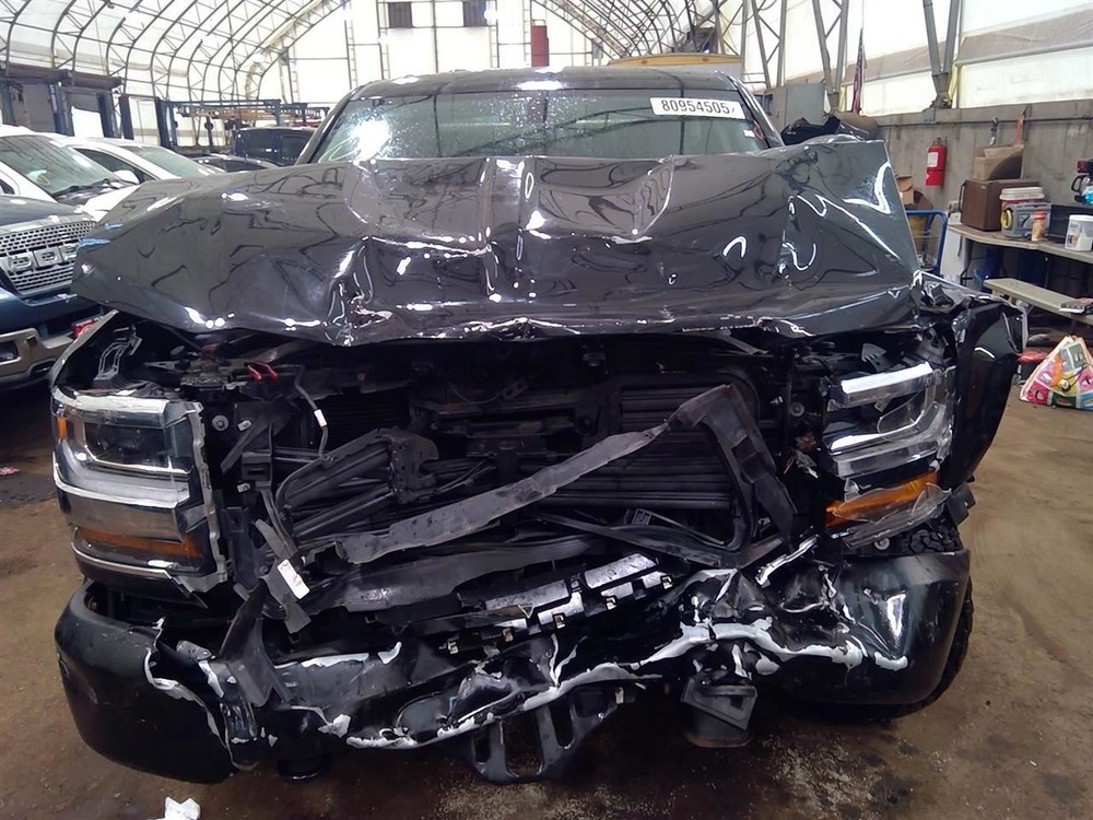 SILVRDO15 2018 Fuel Filler Door 6892453