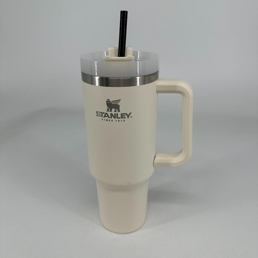 Stanley Quencher H2.0 FlowState Tumbler - 40oz (Cream) W/ Silicon Straw *READ*