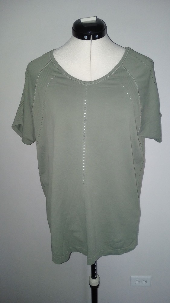 ATHLETA Foothill Tee Top Shadow Olive Gym Run Yoga Wicking size XL RN#54023