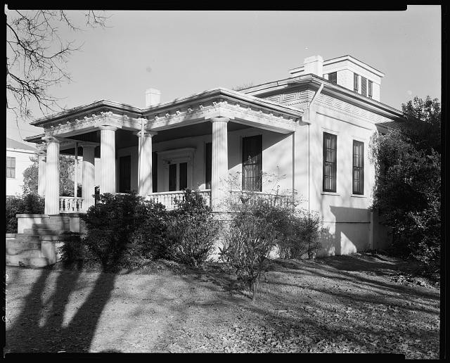 Photo:Macon Georgia 1939 or 1944 House Greek Revival Columns