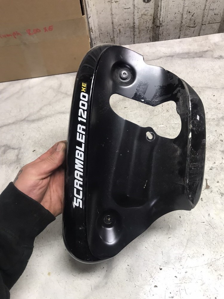 19 Triumph Scrambler 1200 XE Right Side Cover Fender Fairing Panel
