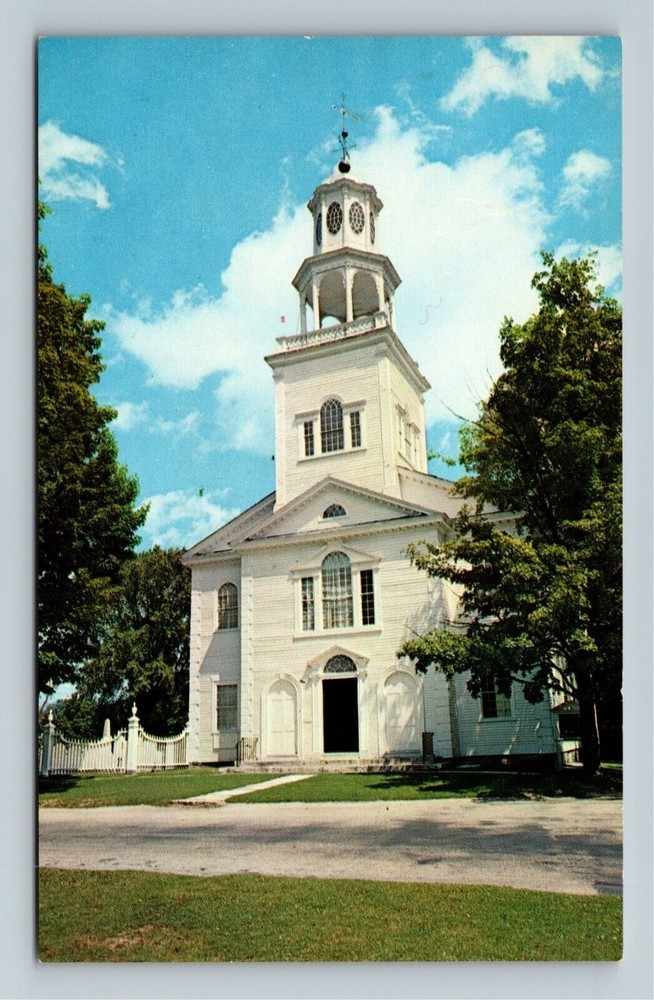 Old Bennington VT-Vermont, 1805 Old First Church, Cemetery Vintage Postcard