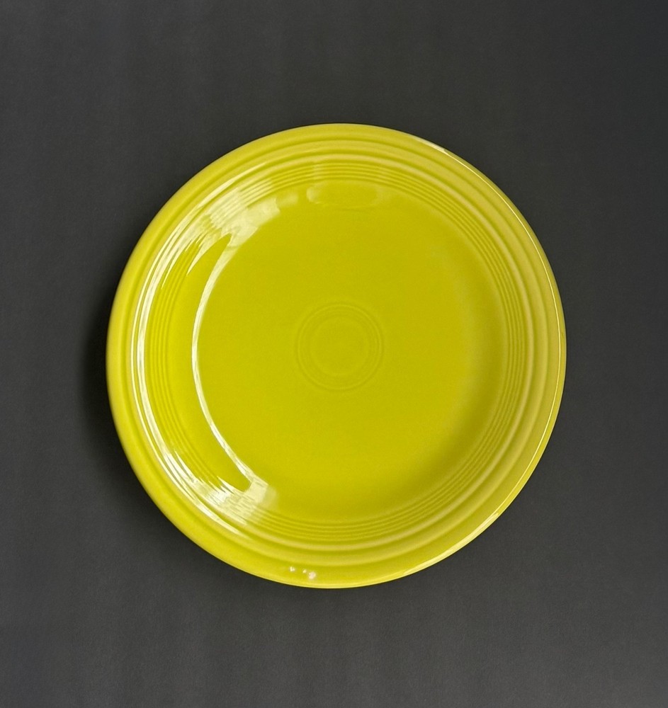 Homer Laughlin Fiesta Lemongrass Green Ceramic 10.5