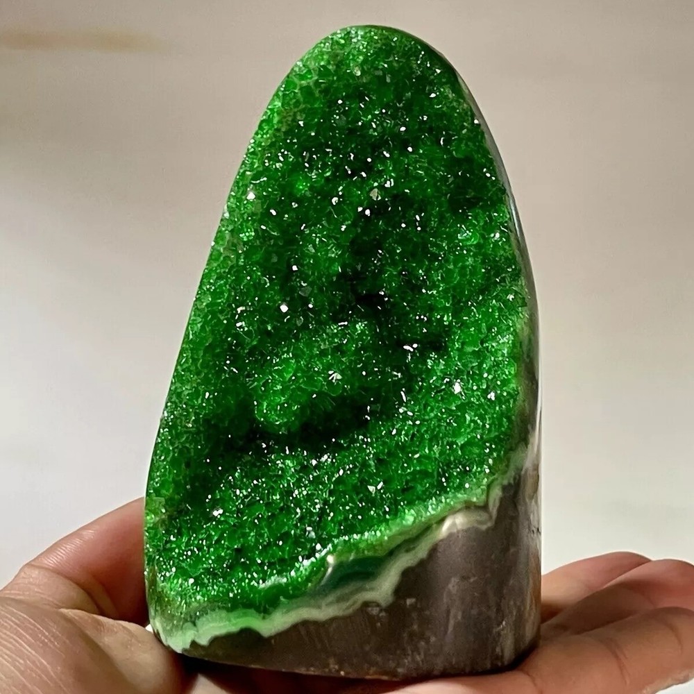 Green Crystal Cluster Geode Quartz Stone Point Mineral Specimen Crystal Healing