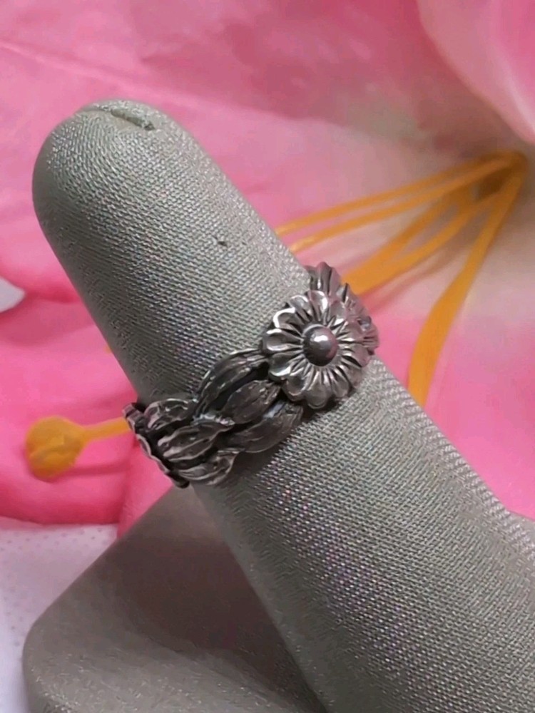 Vintage Flowers Band Sterling Silver Ring Size 7