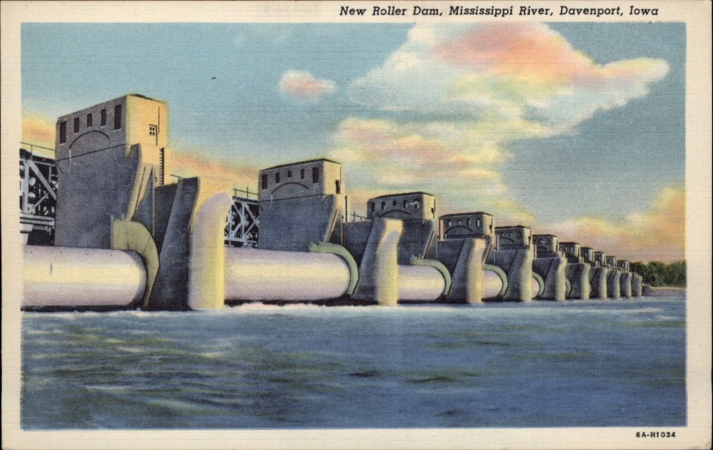 New Roller Dam Mississippi River Davenport Iowa vintage postcard c860