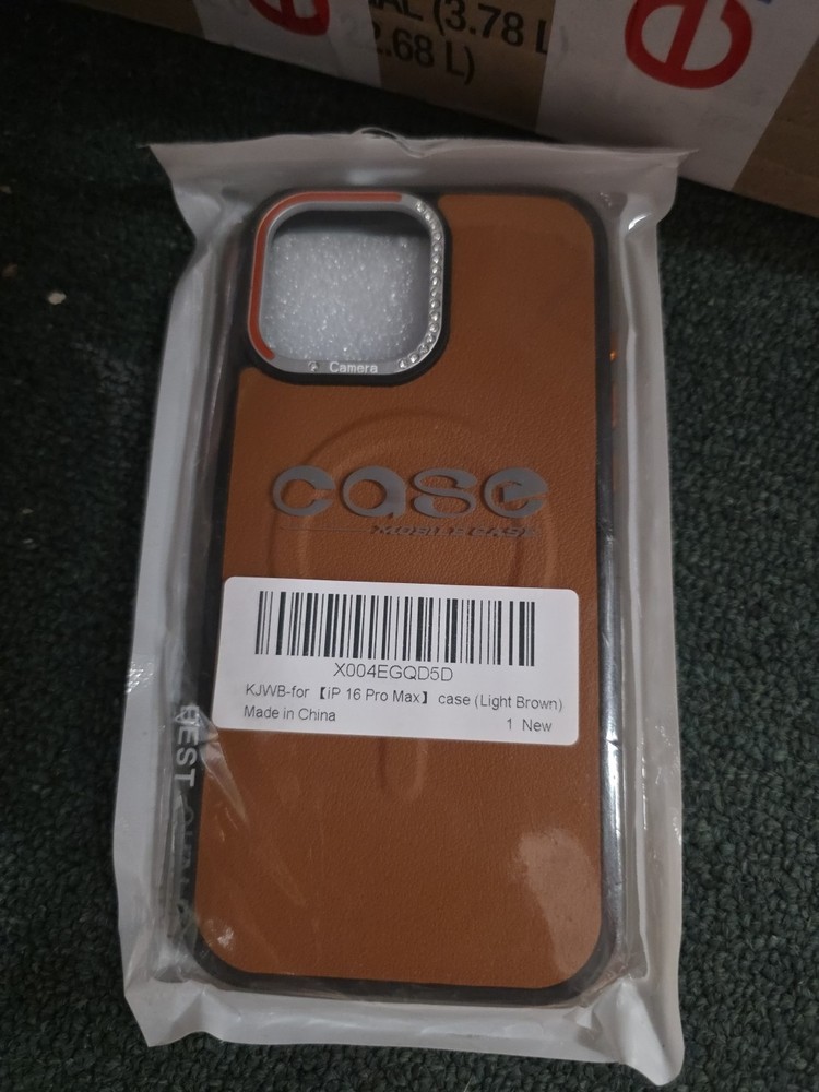 IPhone 16 Pro Max Light Brown With Magnetic Circle